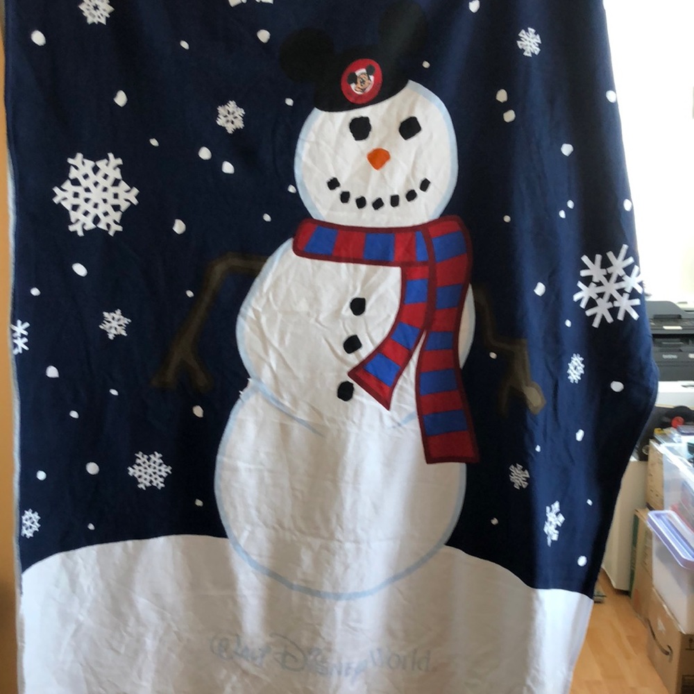 Walt Disney World Snowman Blanket Throw